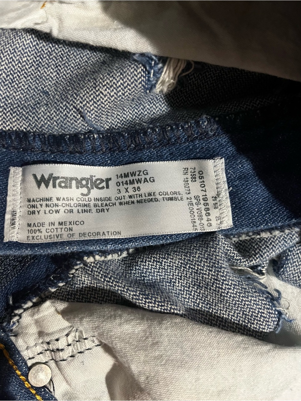 Wrangler Navy Blue Denim “Booty shorts” 💋 - Picture 4 of 4